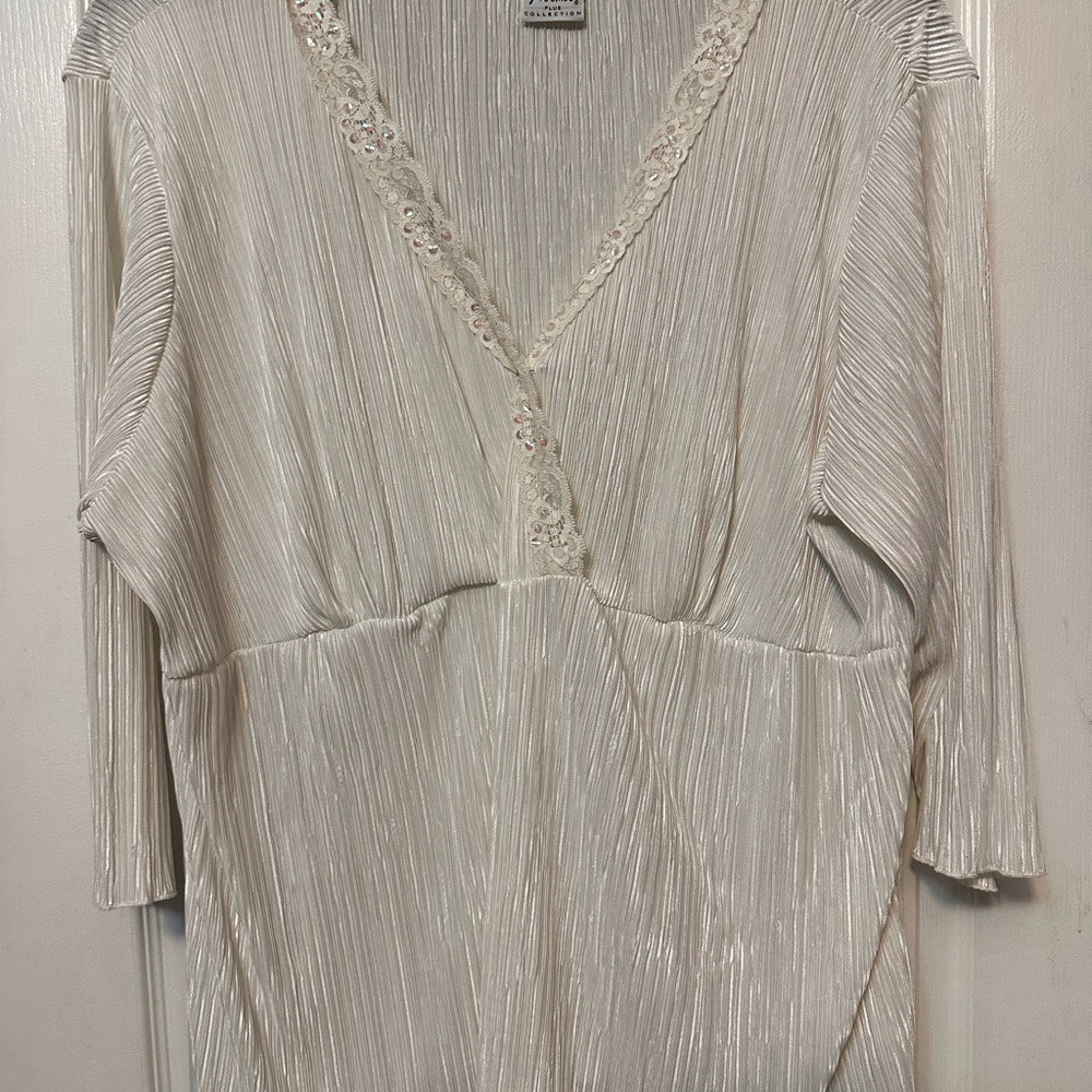 Elegant Ivory Pleated V-Neck Blouse with Lace Trim